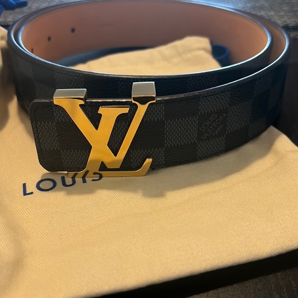 Louis Vuitton Other - LV Initiales Belt